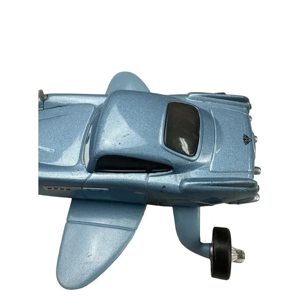 Disney Pixar Cars 2 FINN MCMISSILE SUB Spy Wings Diecast 1:55